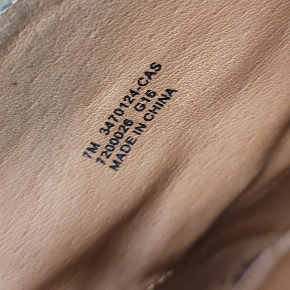 Frye Madeline Short Bootie Heels Cashew in color Suede Leather 7 M - Picture 7 of 9